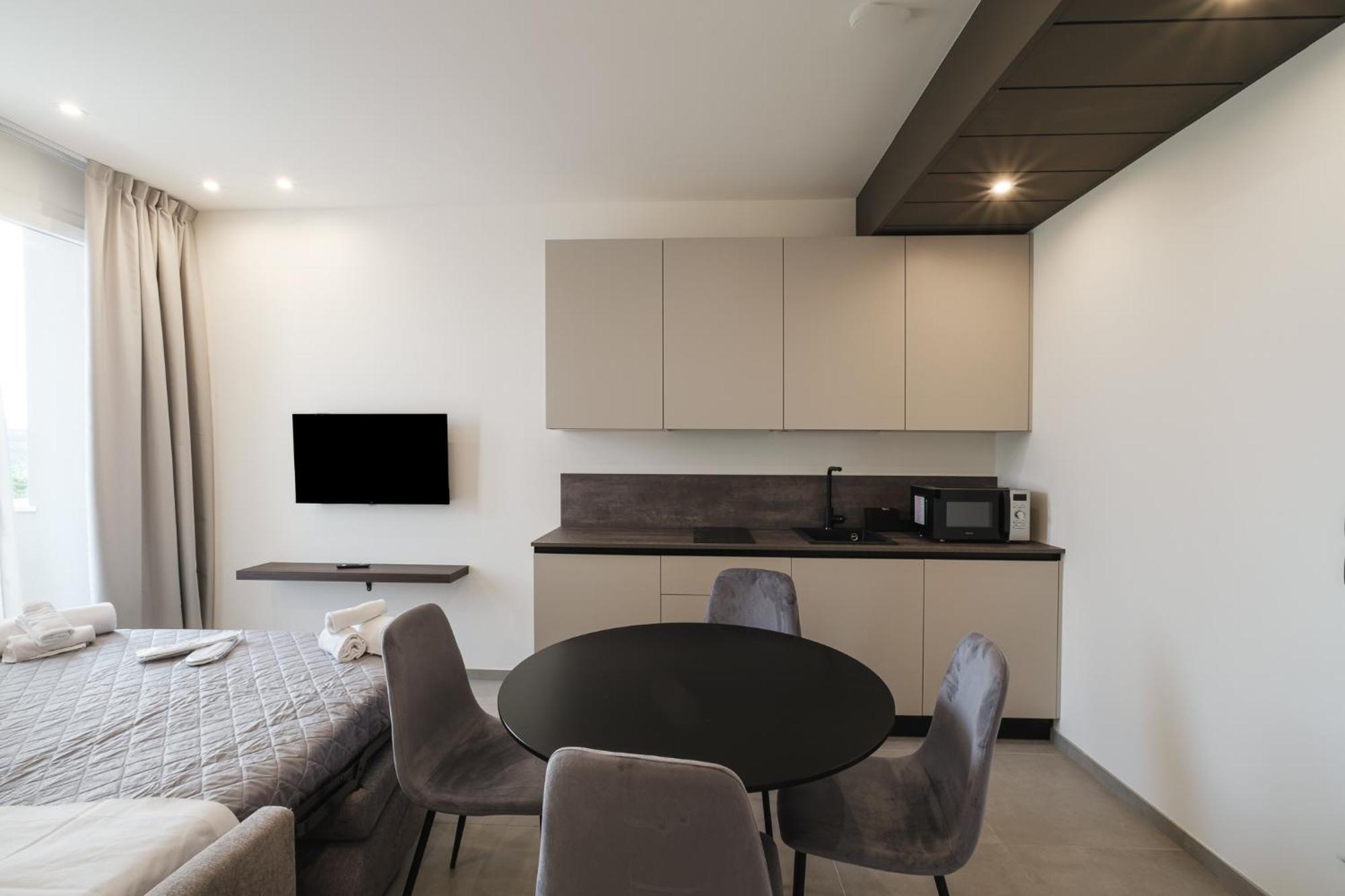 Residence Goldoni6 Suite Apartment Rimini Exterior foto